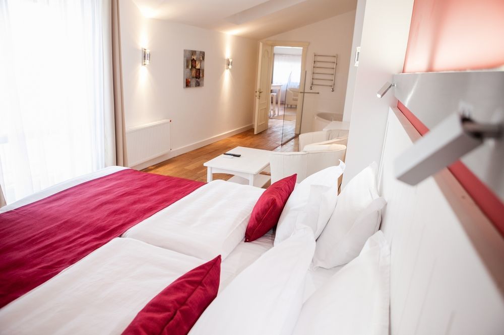 Rudolfo Hotel Lviv Ngoại thất bức ảnh