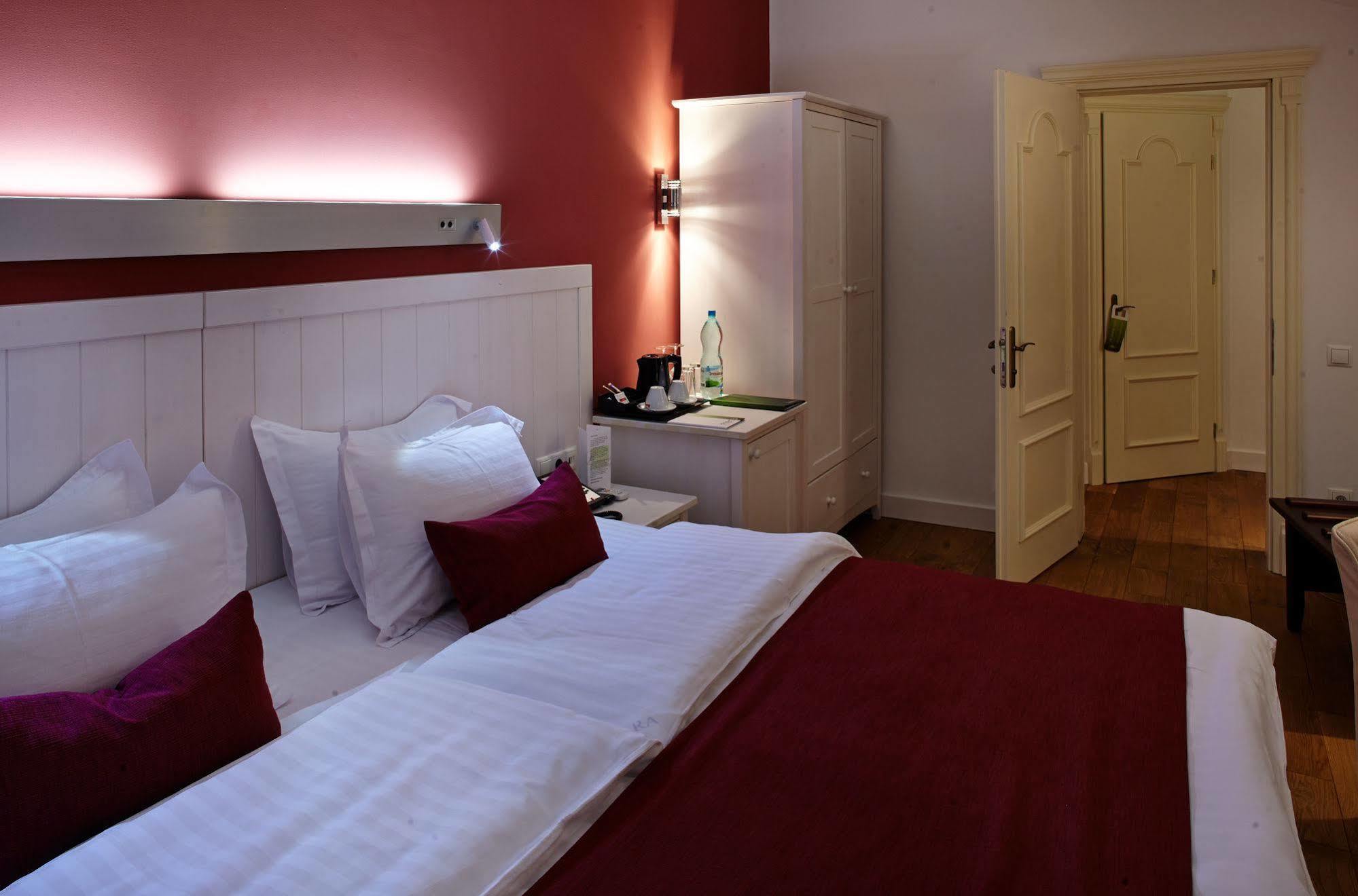 Rudolfo Hotel Lviv Ngoại thất bức ảnh