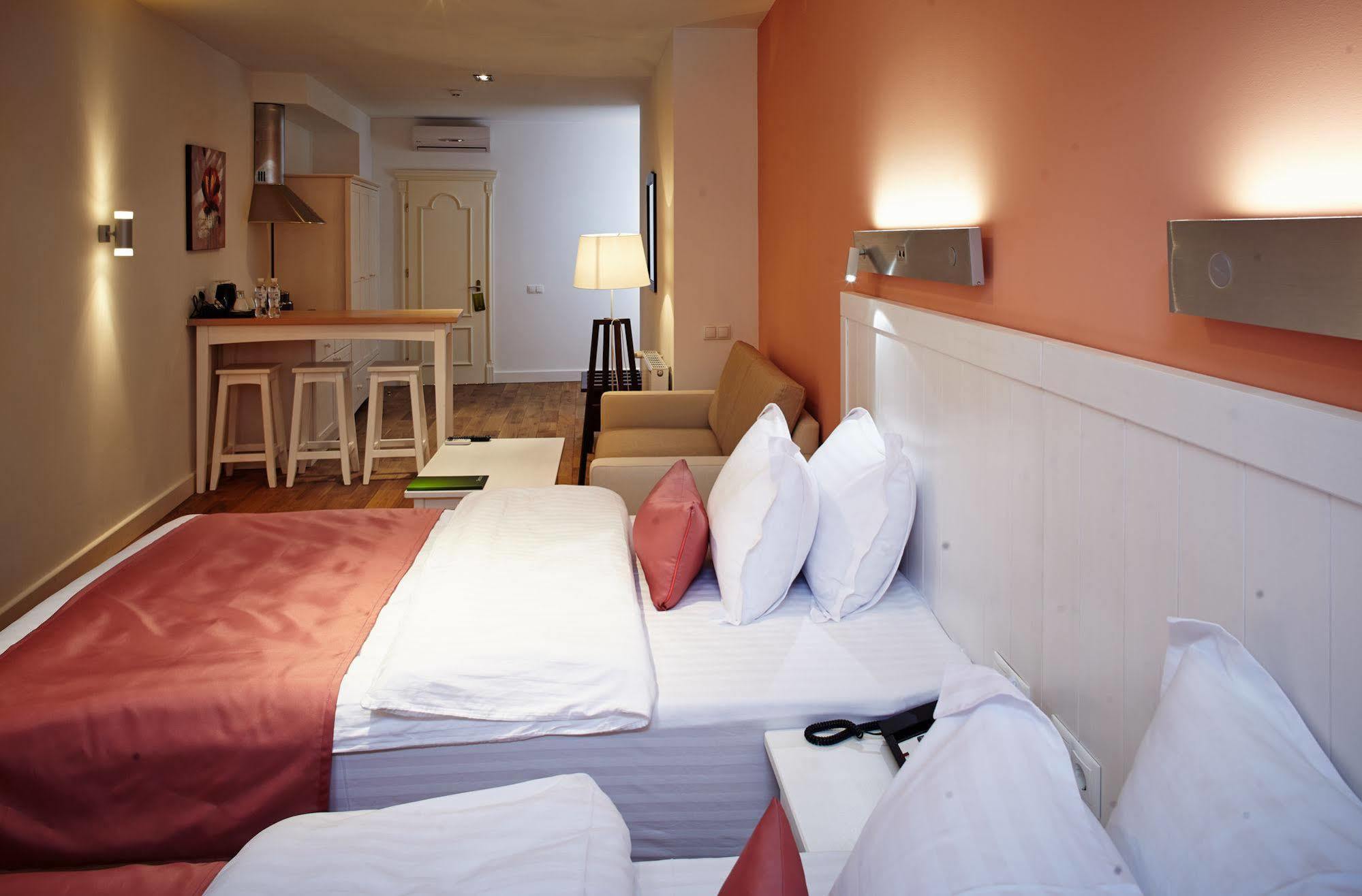 Rudolfo Hotel Lviv Ngoại thất bức ảnh