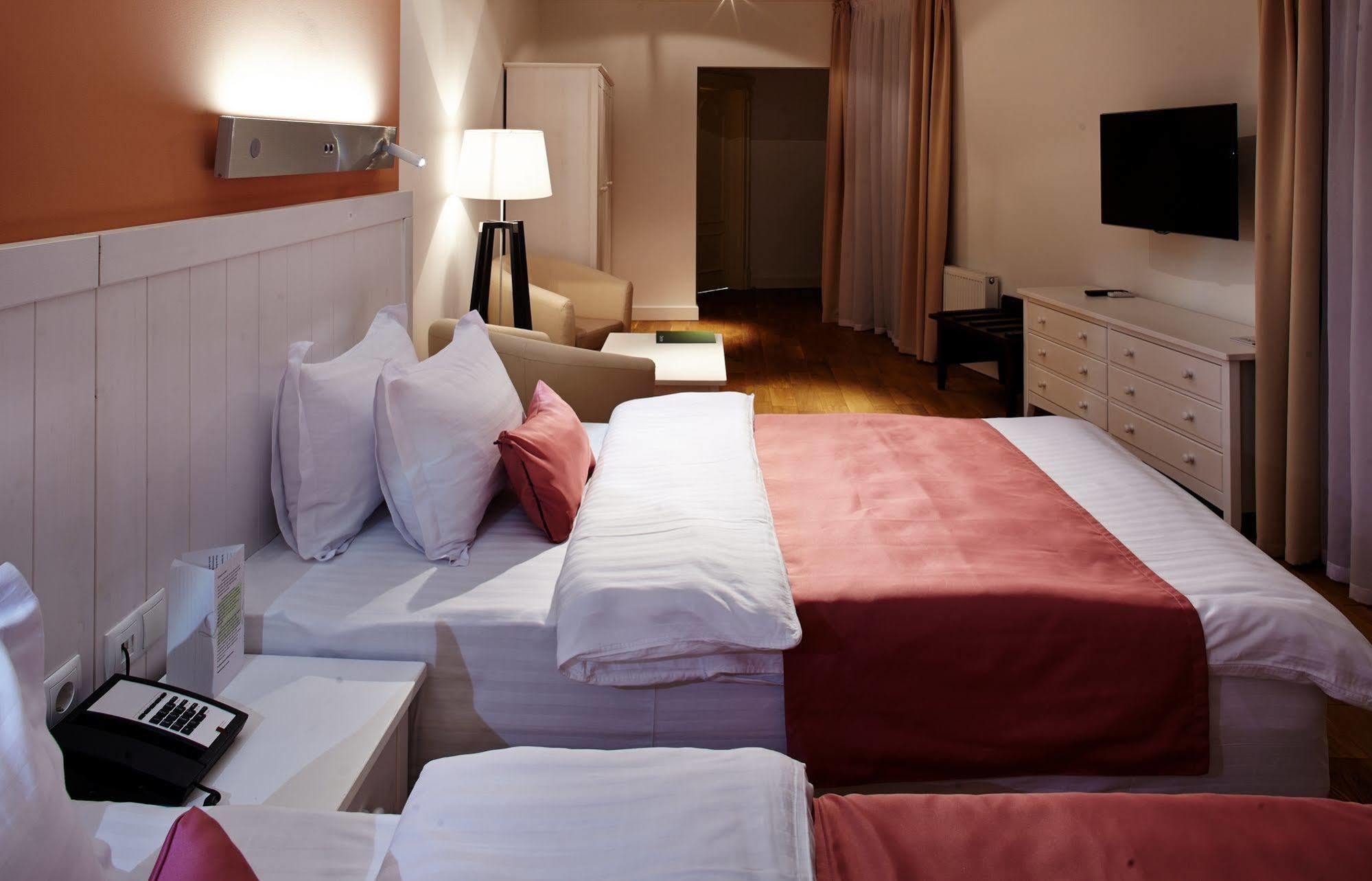 Rudolfo Hotel Lviv Ngoại thất bức ảnh